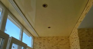 Натяжной потолок на балкон Псков, цена 6101 руб.